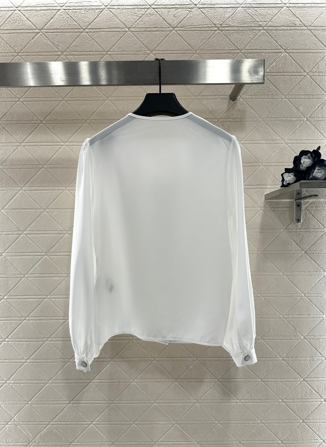 CHANEL 25S ROUND-NECK SHIRT 602
