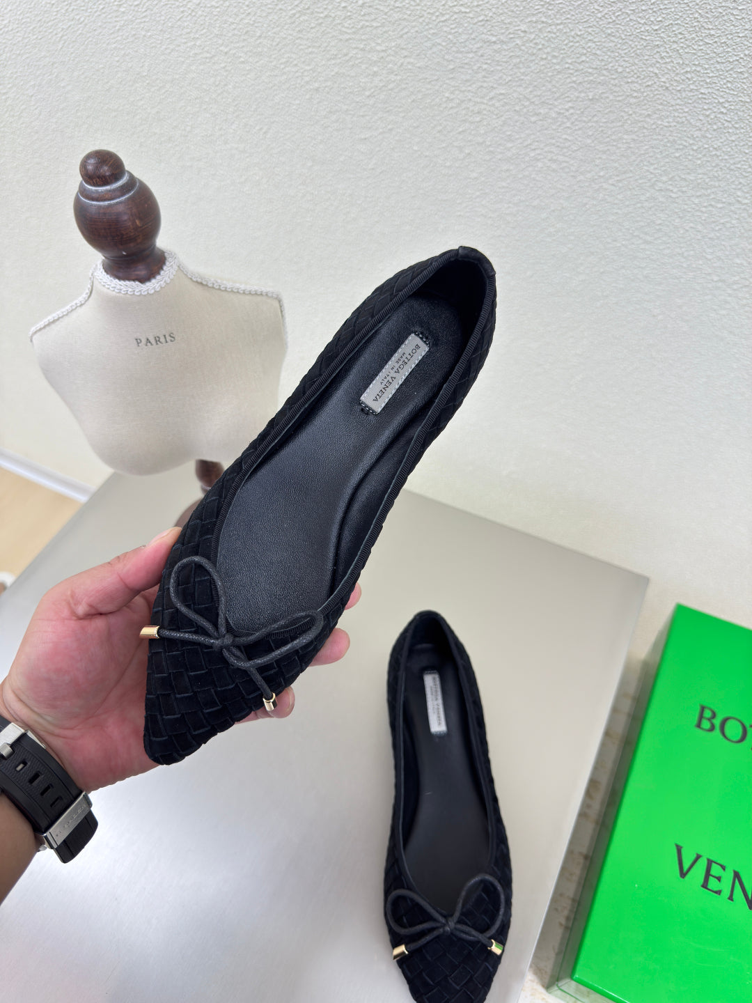 BOTTEGA VENETA BALLET FLAT IN BLACK INTRECCIATO SUEDE WITH BOW