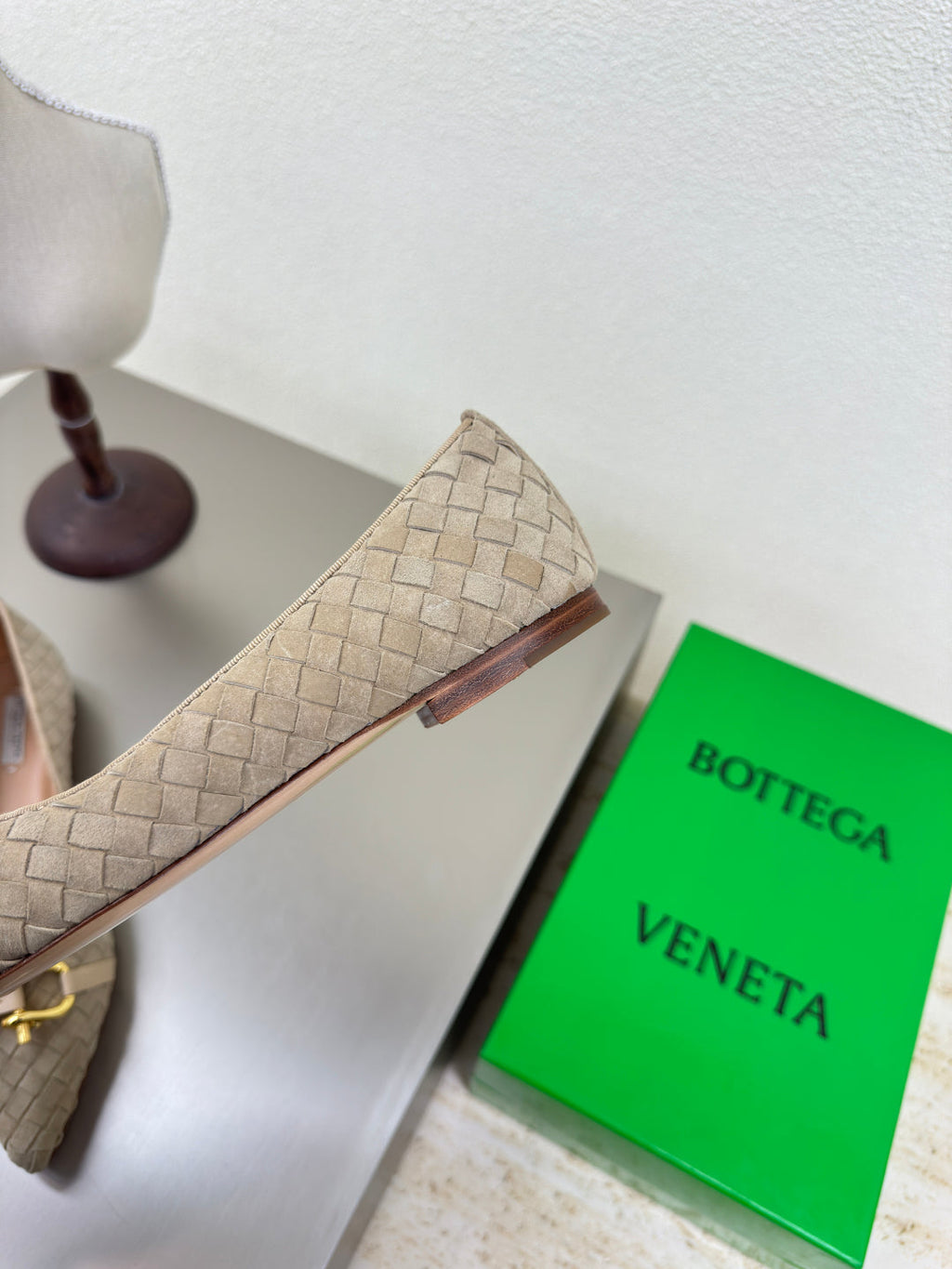 BOTTEGA VENETA BALLET FLAT IN SAND BROWN INTRECCIATO SUEDE