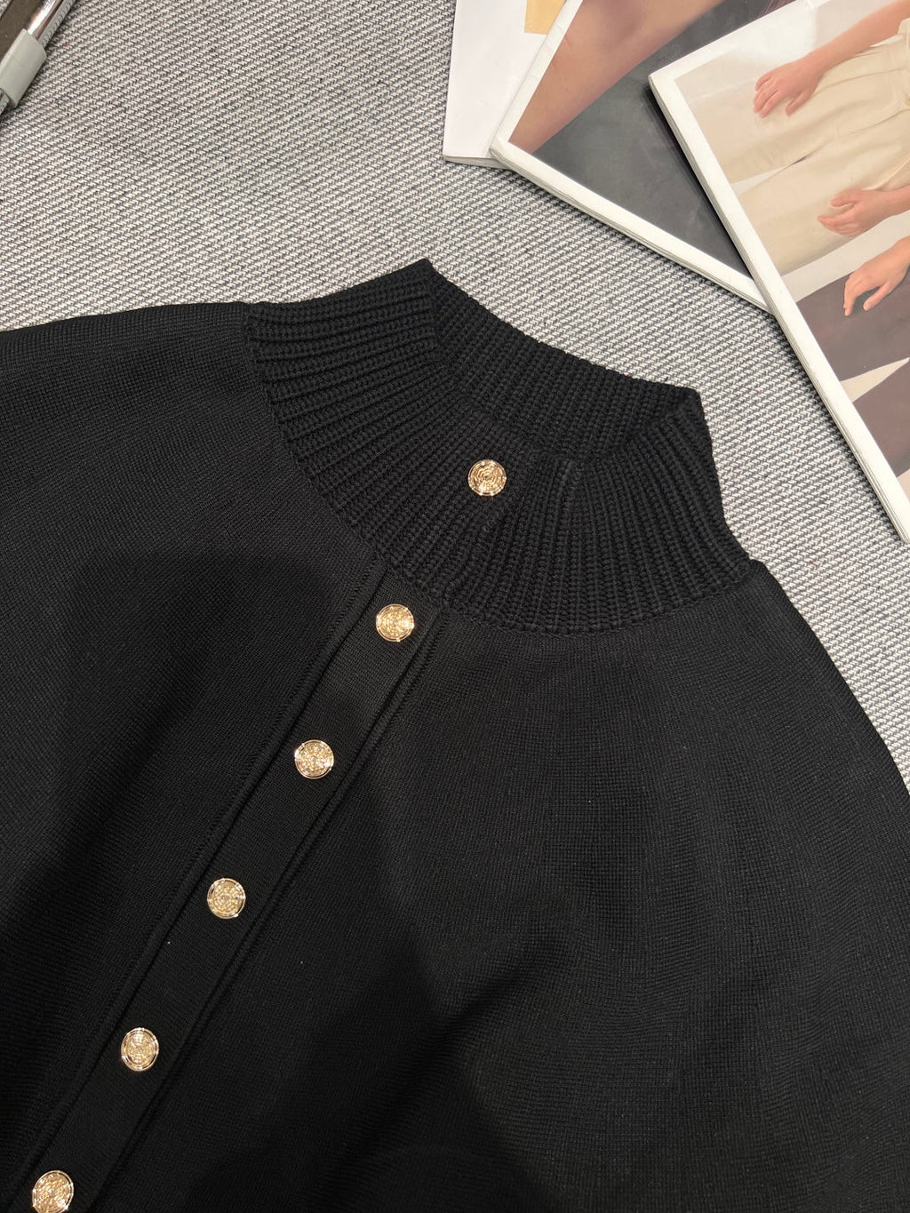 CHANEL 26S KNIT CARDIGAN 729