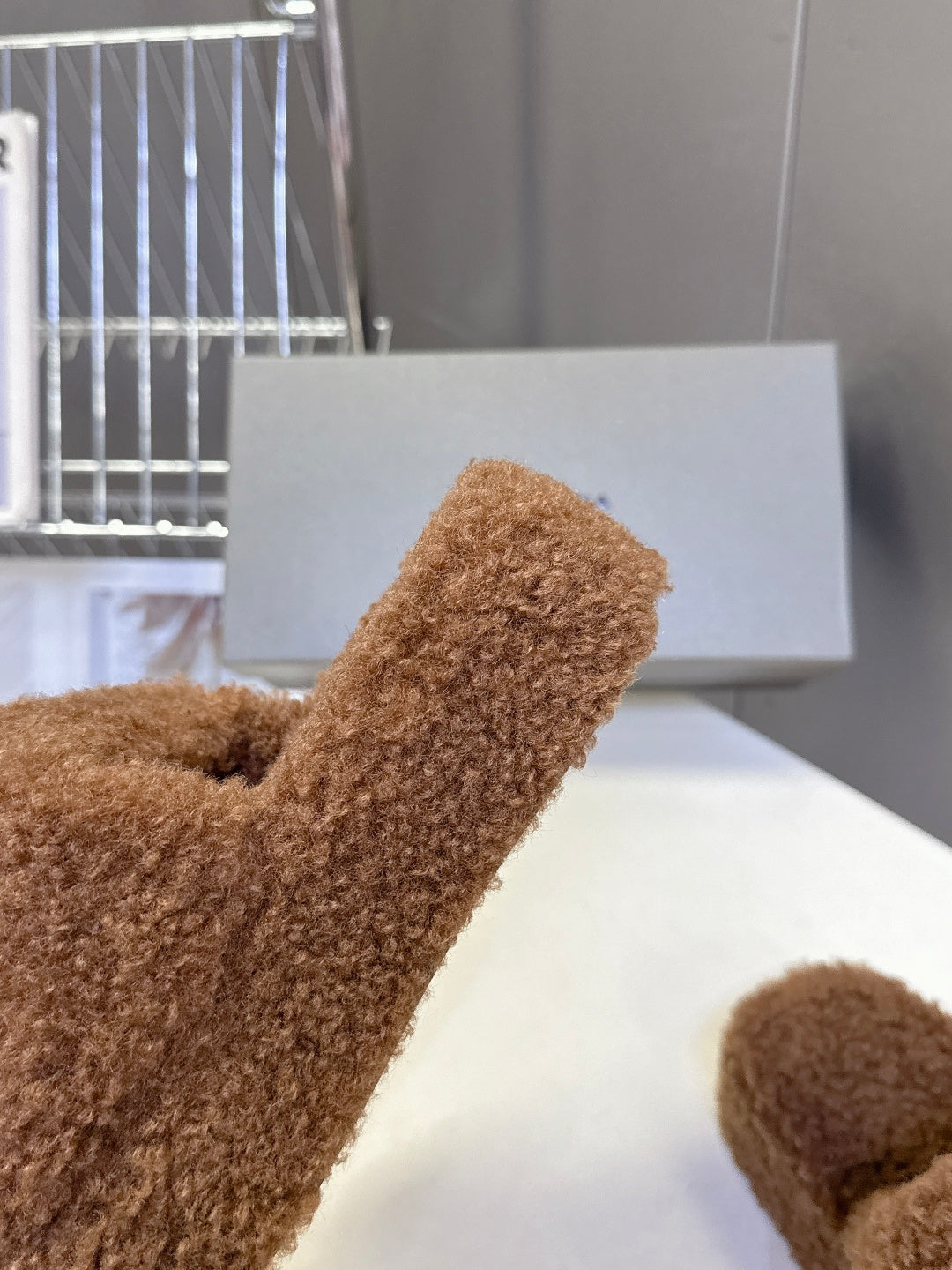 BALENCIAGA 25S SLIPPERS IN BROWN FAUX SHEARLING