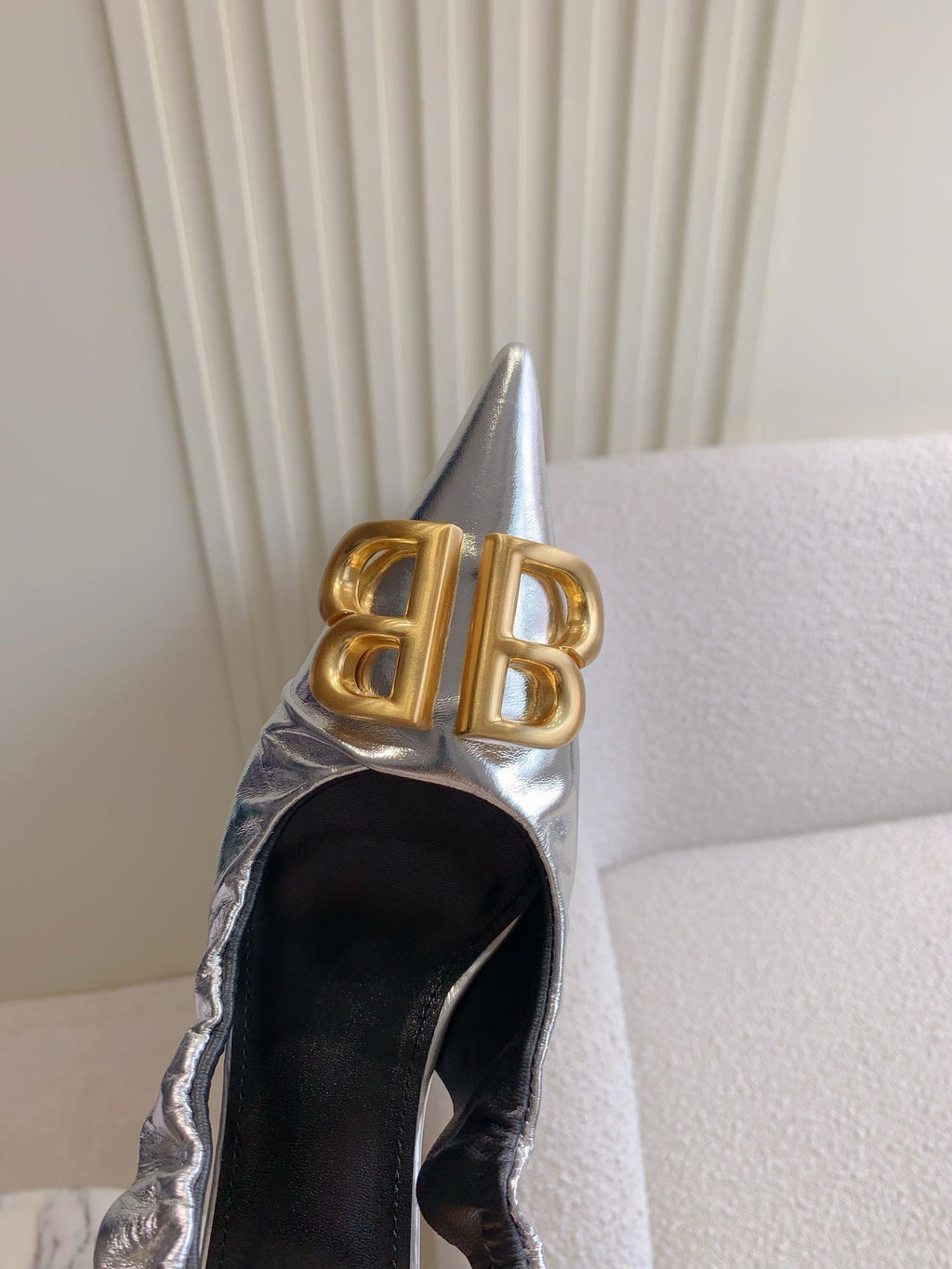 BALENCIAGA 25S HIGH SLINGBACK 35 MM IN SILVER LAMBSKIN WITH GOLD HARDWARE