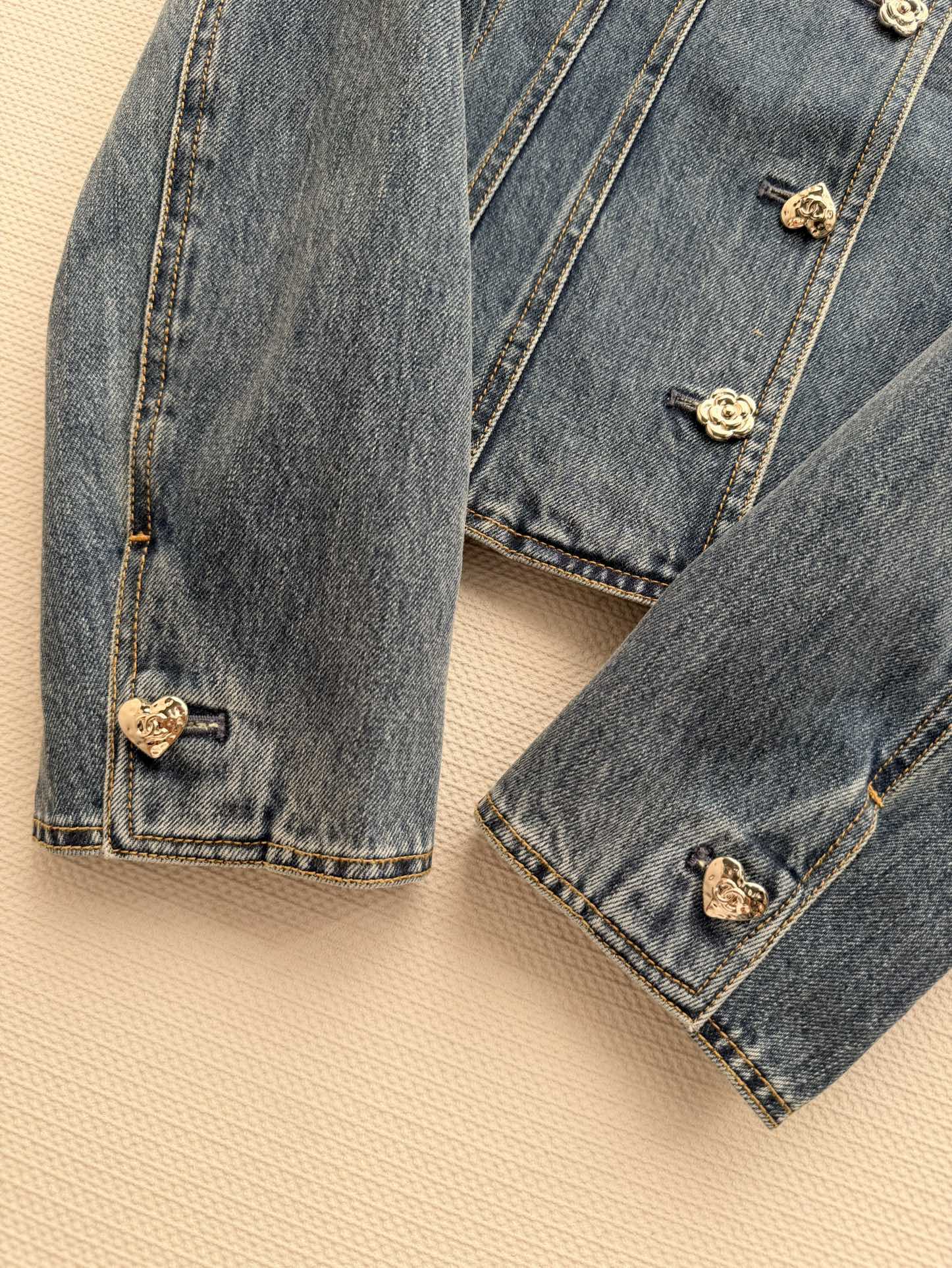 CHANEL 26S DENIM JACKET 713