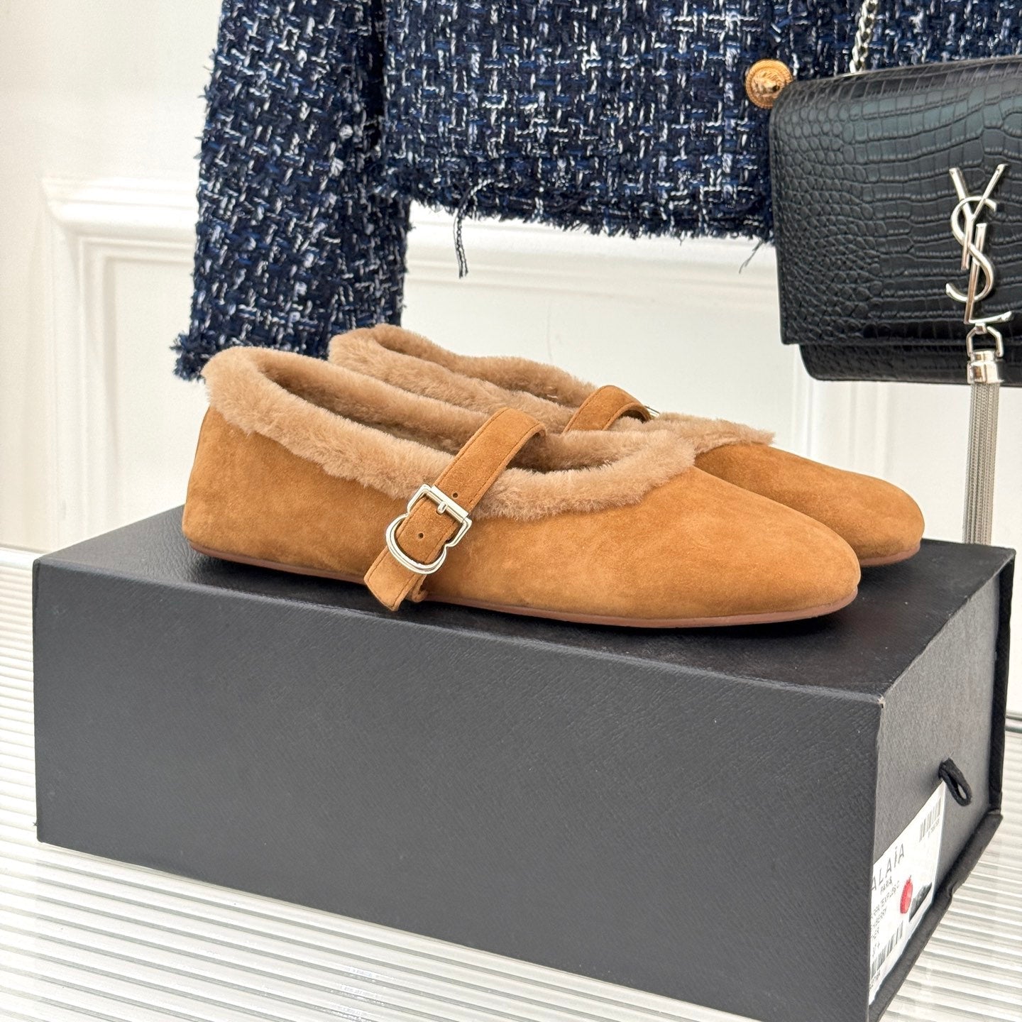 SHEARLING BALLET FLATS IN TAN BROWN SUEDE
