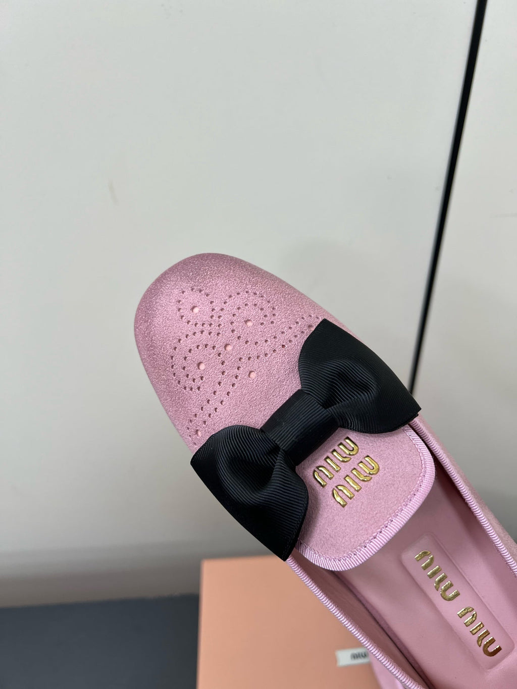 LOAFERS WITH BOW IN PINK SUEDE