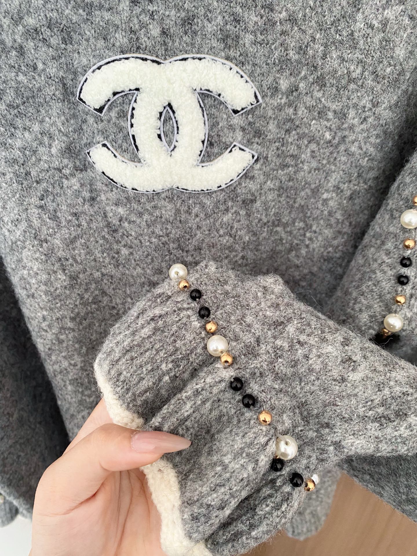 CHANEL 26S CREW NECK SWEATER 788