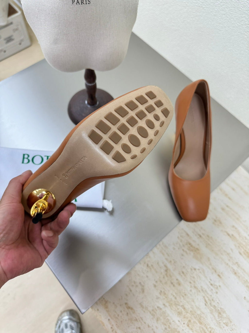 BOTTEGA VENETA KNOT HIGH PUMP IN BRONZE BROWN AND GOLD METAL HEEL 9 CM