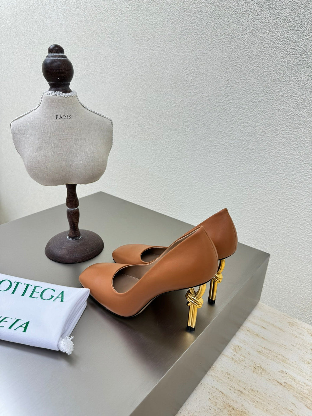 BOTTEGA VENETA KNOT HIGH PUMP IN BRONZE BROWN AND GOLD METAL HEEL 9 CM