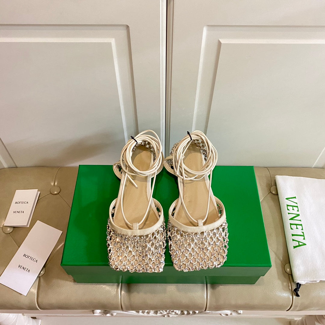 BOTTEGA VENETA LACE-UP FLAT SANDAL IN WHITE CREAM METALLIZED MESH AND LEATHER WITH RHINSTONES