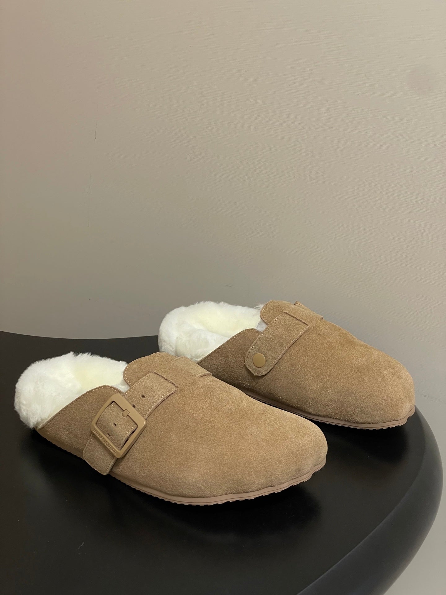 BALENCIAGA 25S FUR-LINED MULES IN LIGHT BROWN FAUX LEATHER
