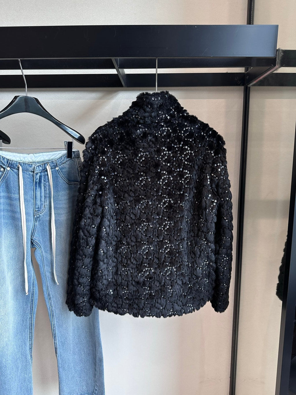 CHANEL 25S VELVET SEQUIN-EMBELLISHED JACKET 464