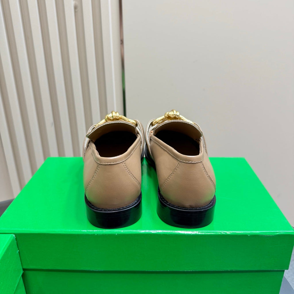 BOTTEGA VENETA ASTAIRE LOAFER IN LIGHT BROWN CALFSKIN WITH GOLD HARDWARE