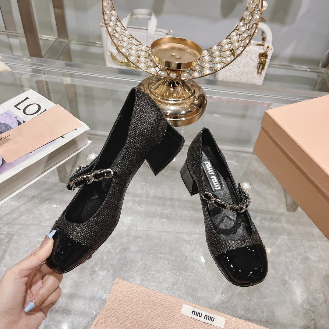 MARY JANE SANDAL CAP TOE BLACK SHEEPSKIN - MID HEEL